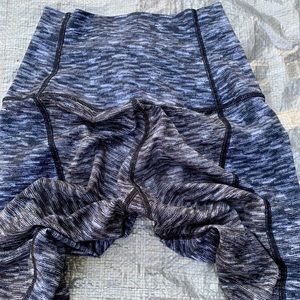 Lululemon runch leggings size 4